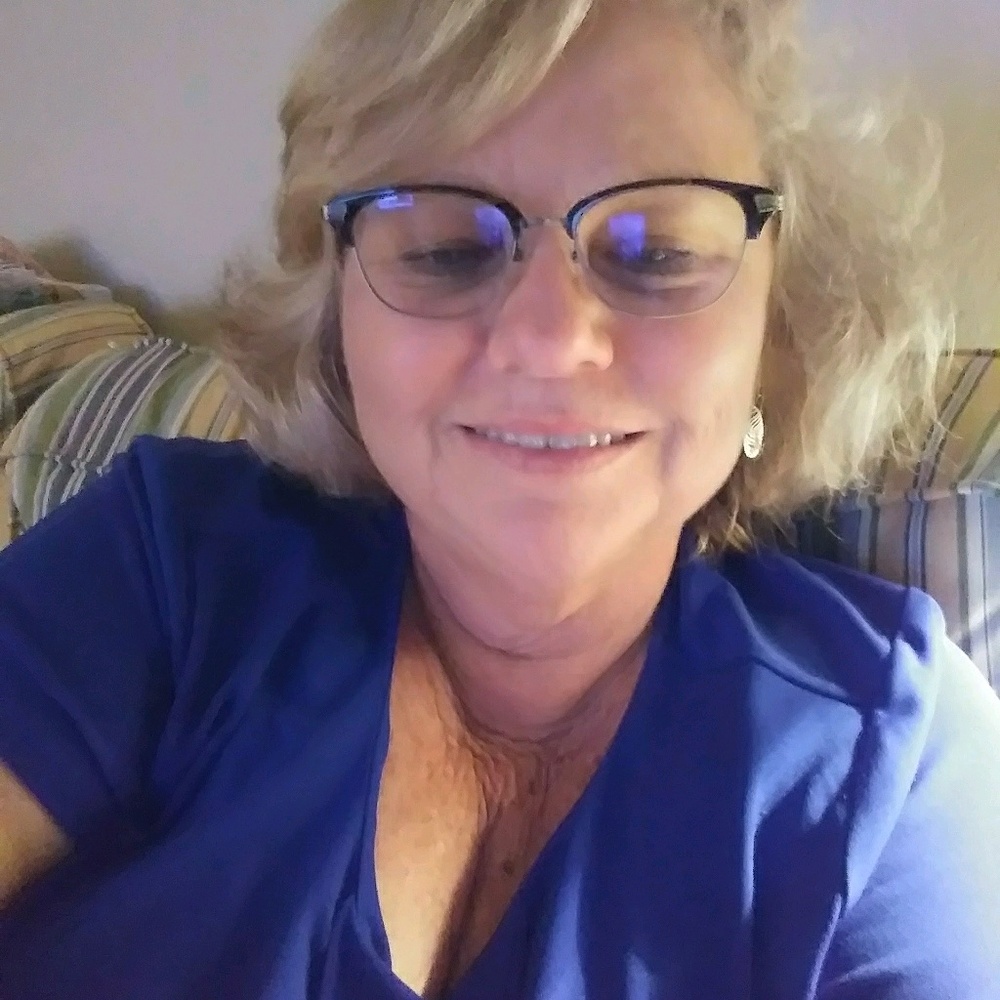 Meet your Posher, Sandy